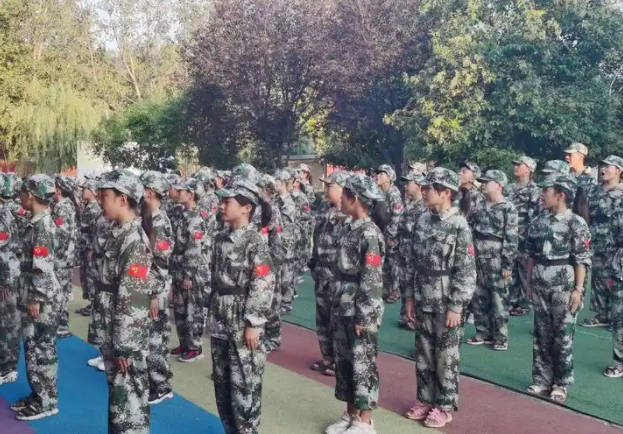 推动教育点评一体化教育点评是查验教育效果的重要指标