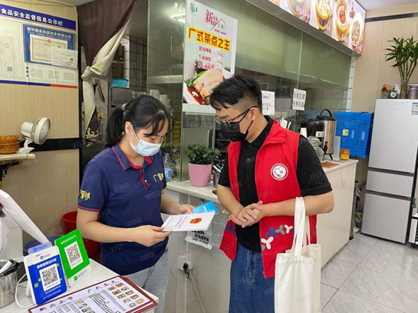 让法律援助惠及困难群众，龙华区民治街道开展法援宣传月系列活动3.jpg