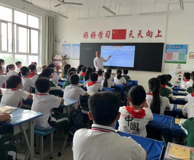 让在展现中形塑严设变迁学让学生在变式