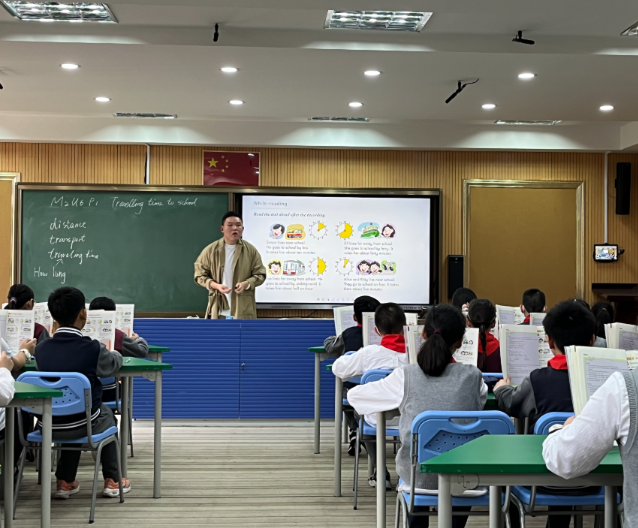 守住师生互动的表达基本功练好讲堂驾御