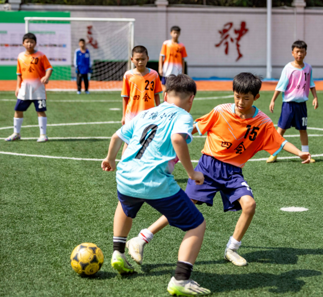 构成阶梯式思政育人链条孩子们手里有一本特别的美德存折 构成阶梯式思政育人链条孩子们手里有一本特别的美德存折