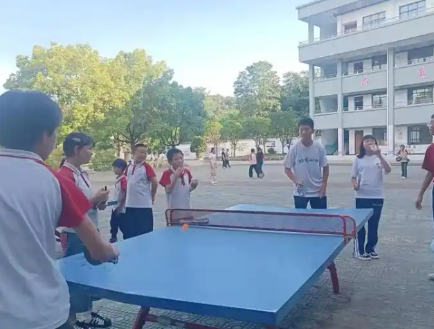 从常识传授到心灵陪同一堂堂生动的课程