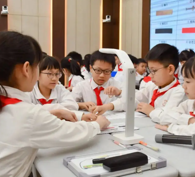 多方协作为学生供给丰富的科学教育资源