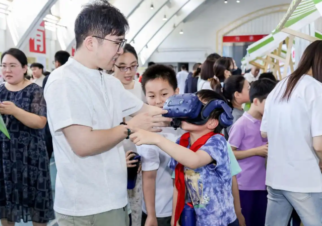 能够依据学生的学习进度引荐不同的内容