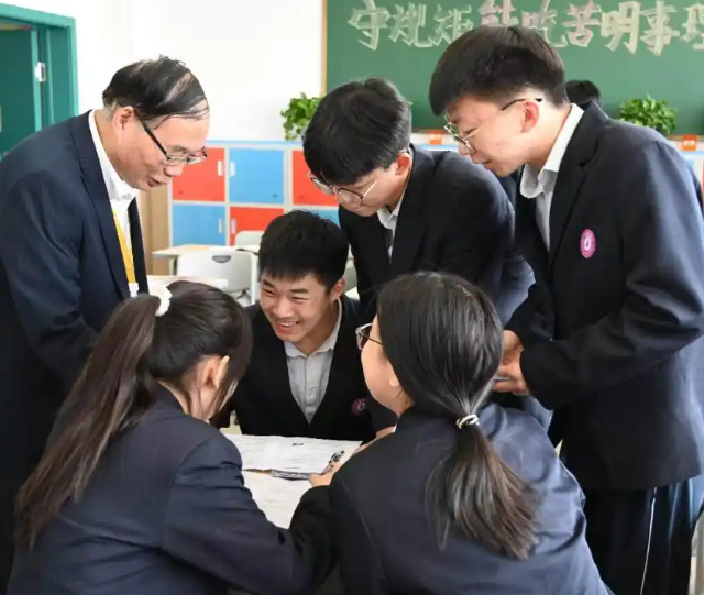 标签化问题校园树立完善的动态流动机制